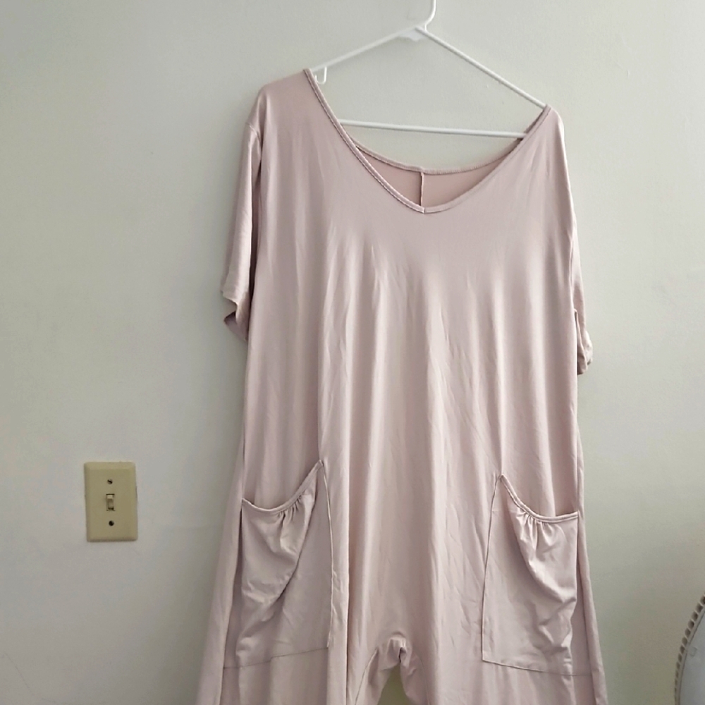 Large Women's Soft Pink Lounge‎ Romper